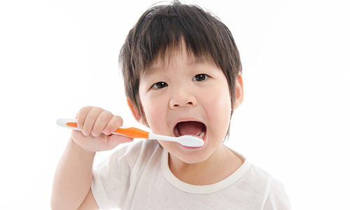 Mengapa Beberapa Anak Lebih Rentan Mengalami Kerusakan Gigi